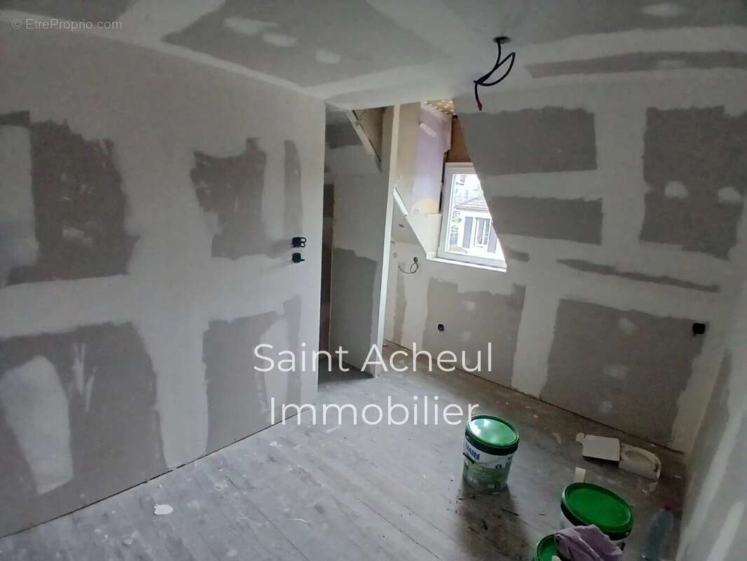 Flixecourt / Maison à rénover avec Cour - photo 2
