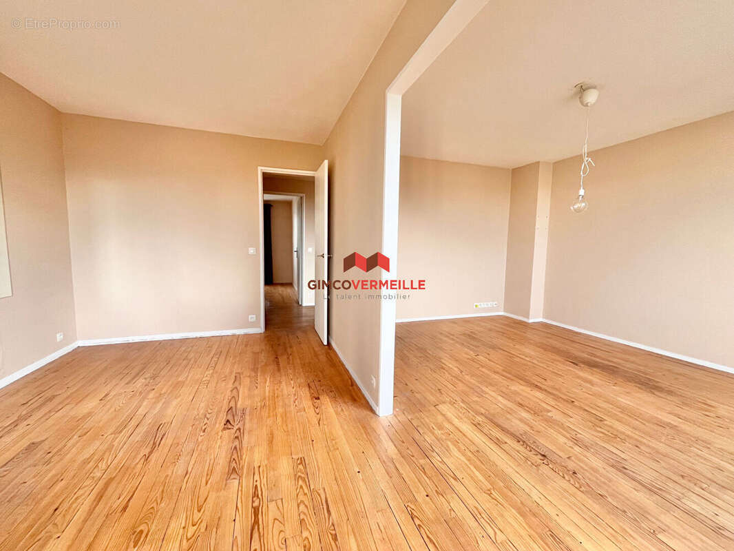 Appartement à CROISSY-SUR-SEINE