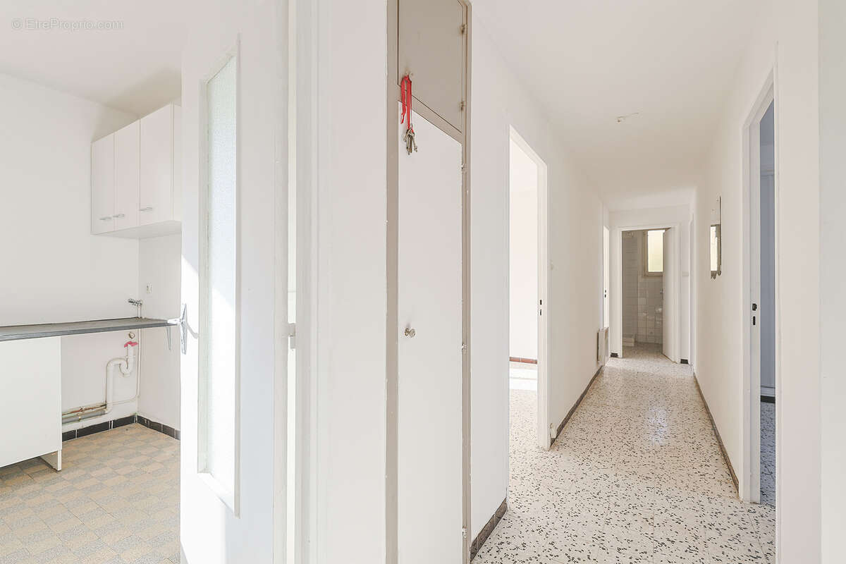 Appartement à SOLLIES-PONT