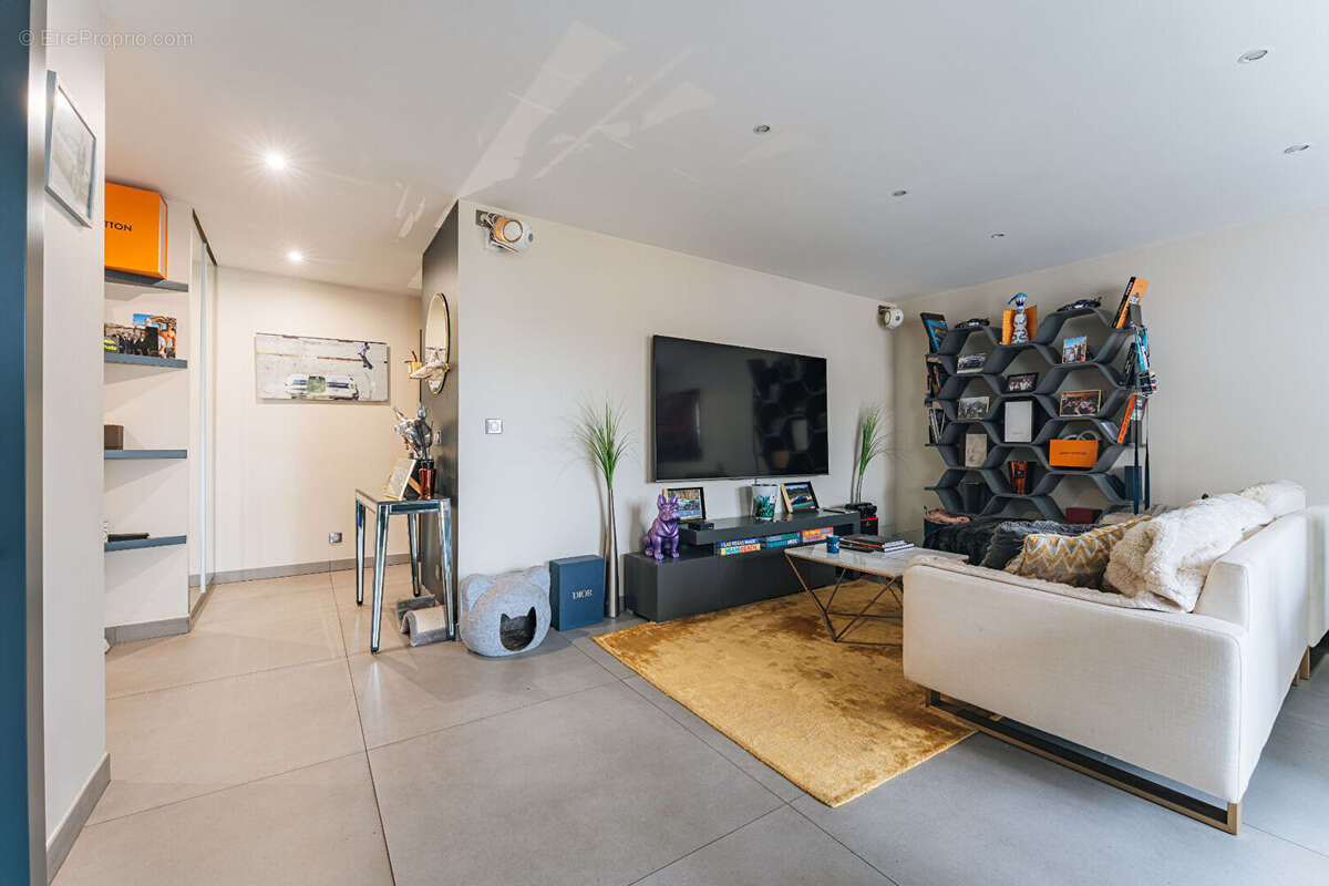 Appartement à LE PLESSIS-ROBINSON