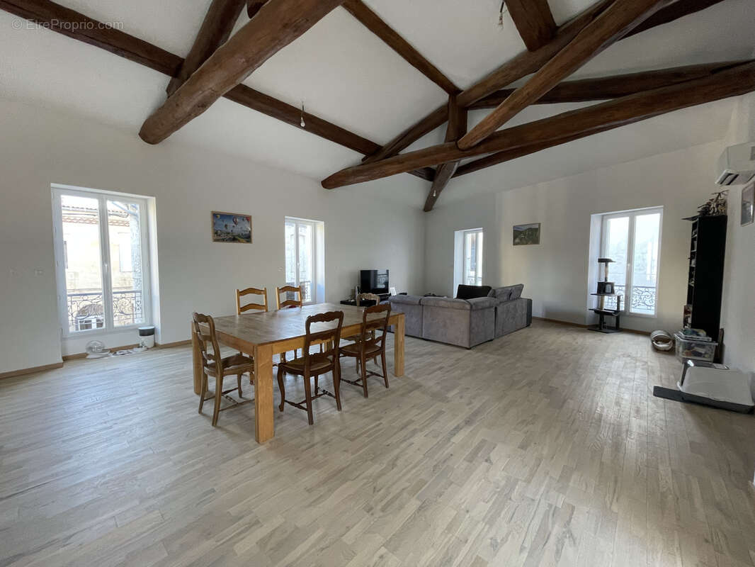Appartement à NIMES