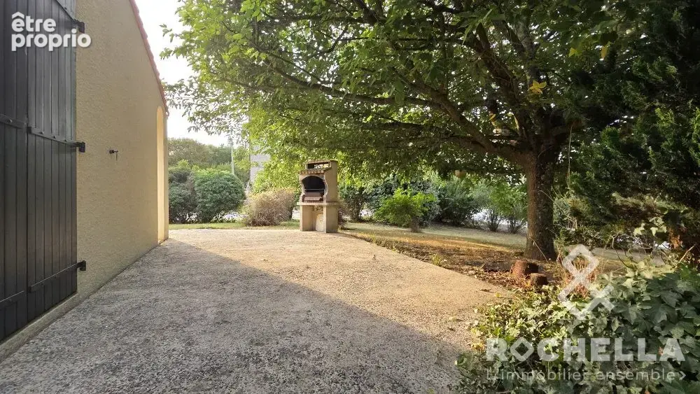 Maison 5 pièces 104 m² à vendre à Loulay (17330) - photo 4