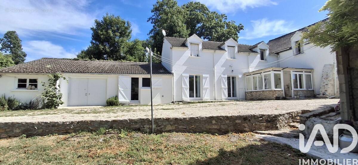 Photo 1 - Maison à MONTGE-EN-GOELE