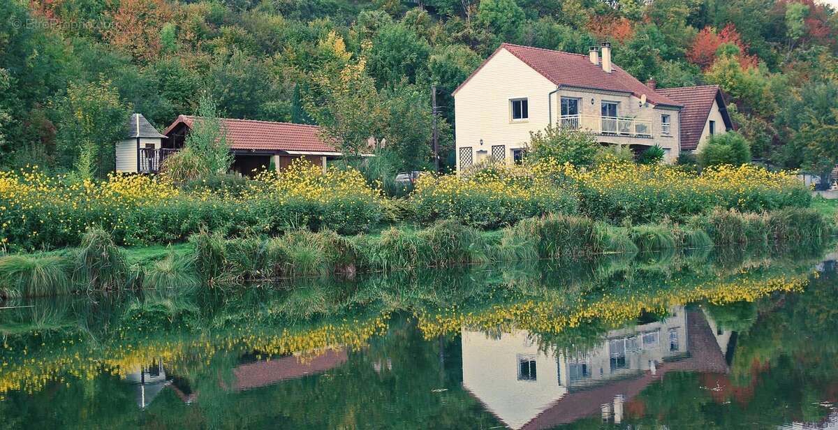 Maison à ECLUSIER-VAUX