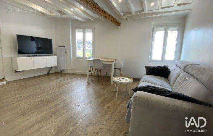 Appartement 45 m² à La Ville-Du-Bois  - photo 6