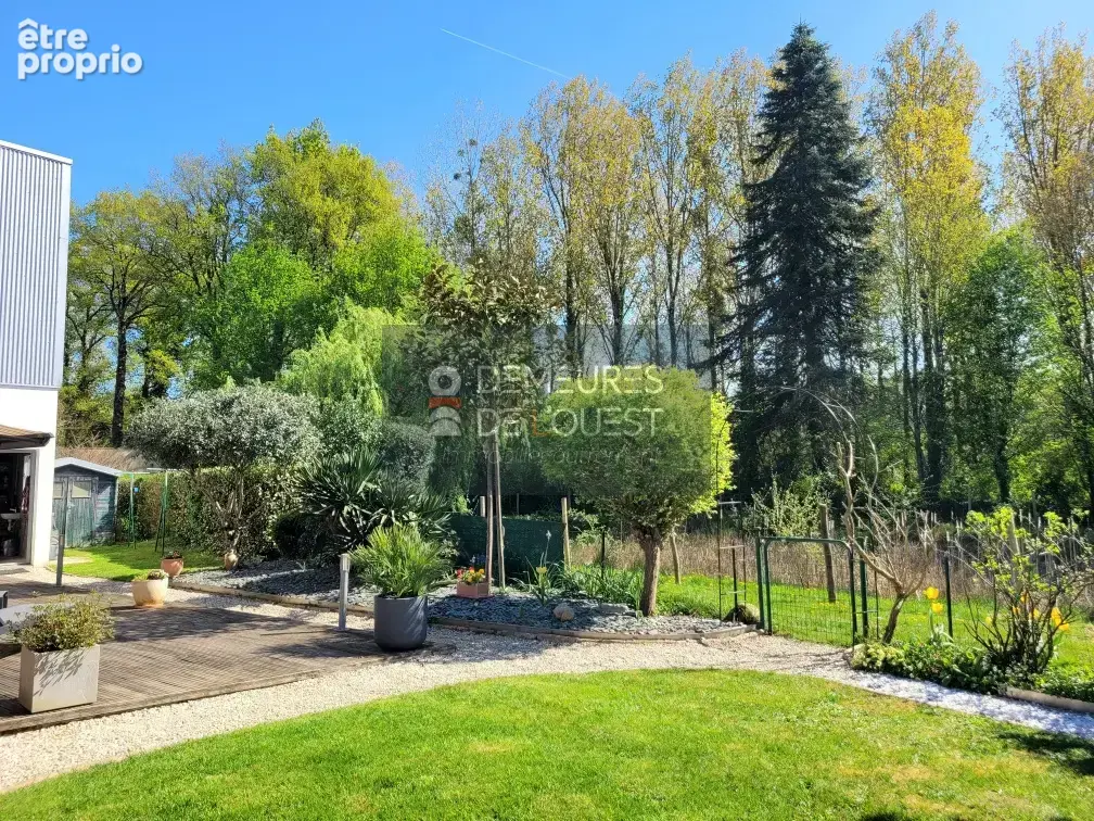 Maison d'architecte de 236 m2- 4 chambres -  730 m2  terrain arboré - - photo 3