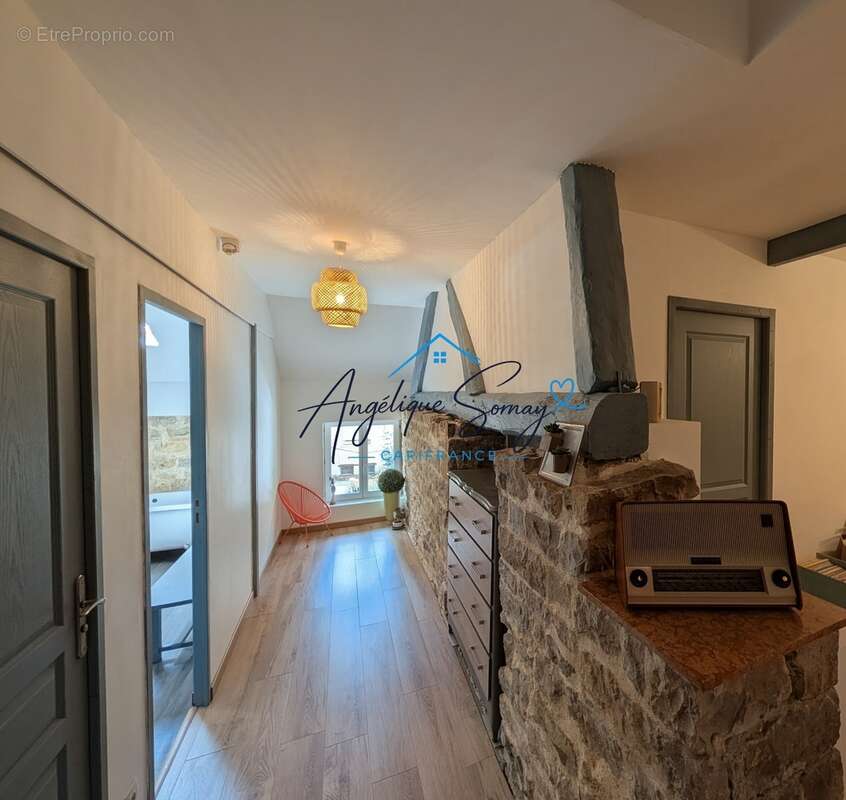 Chille – maison de village mitoyenne de 160 m² avec garage, stationnement - photo 18