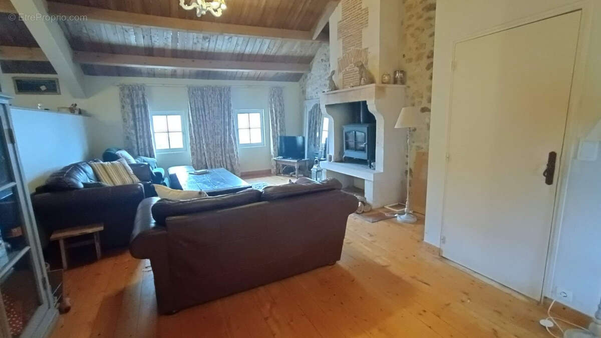 Maison à LA ROCHEFOUCAULD