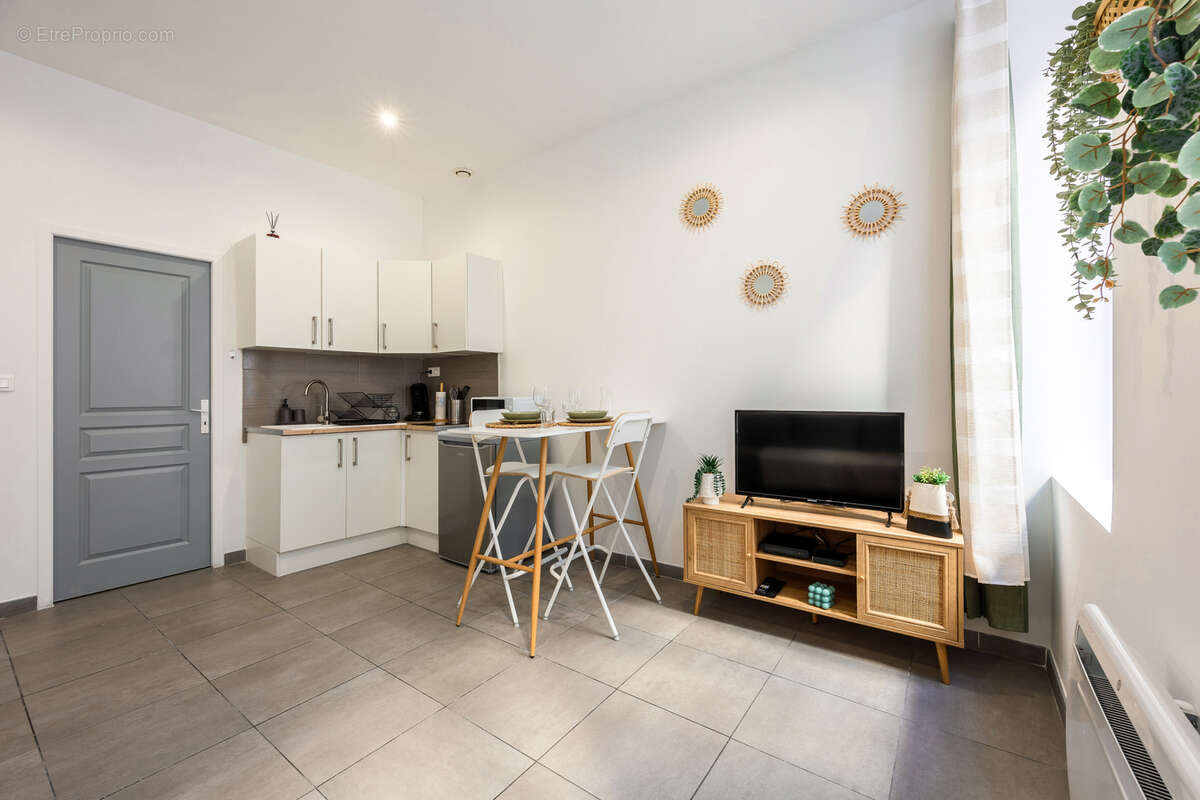 Appartement à MARSEILLE-1E