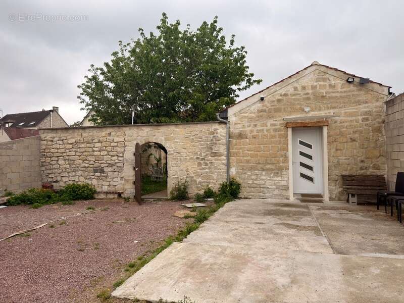 Maison à MONTATAIRE