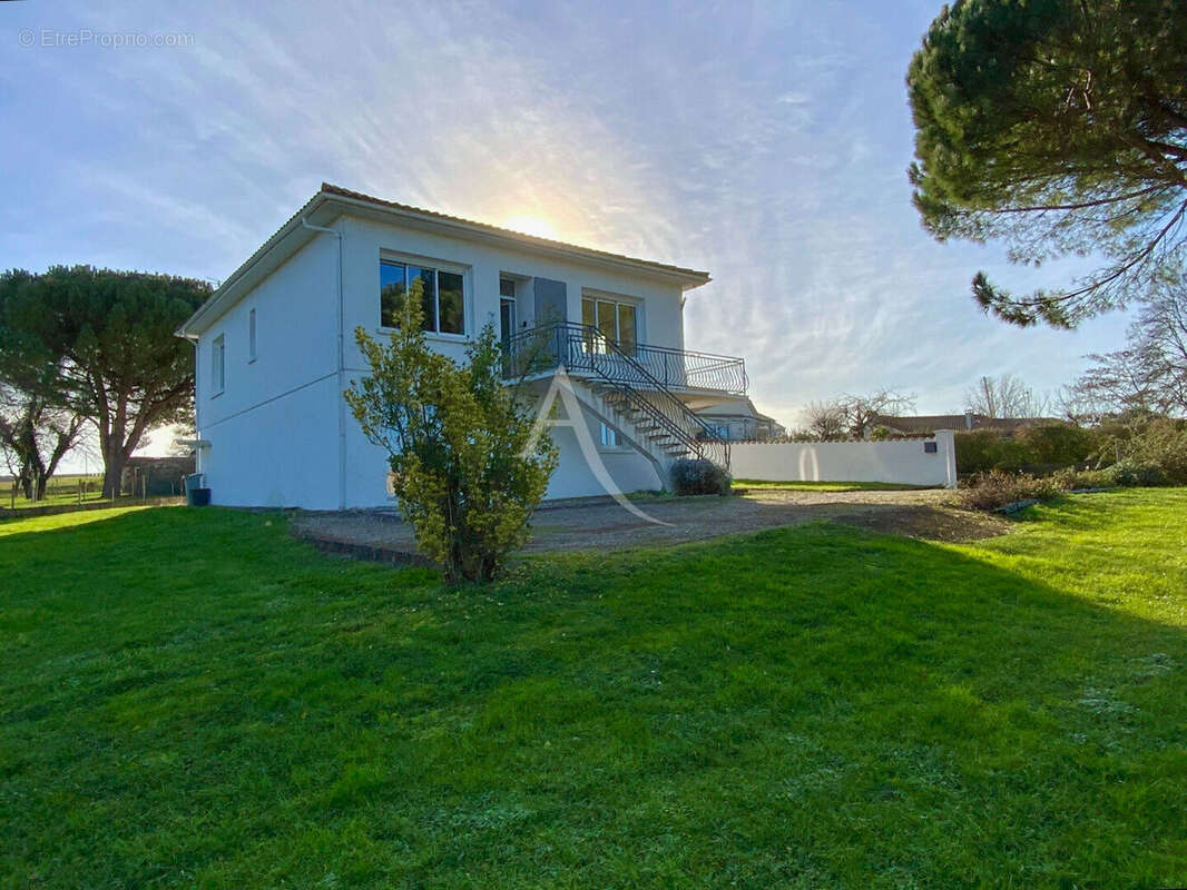 Appartement à JONZAC