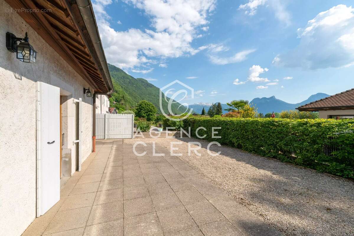 Appartement à TALLOIRES