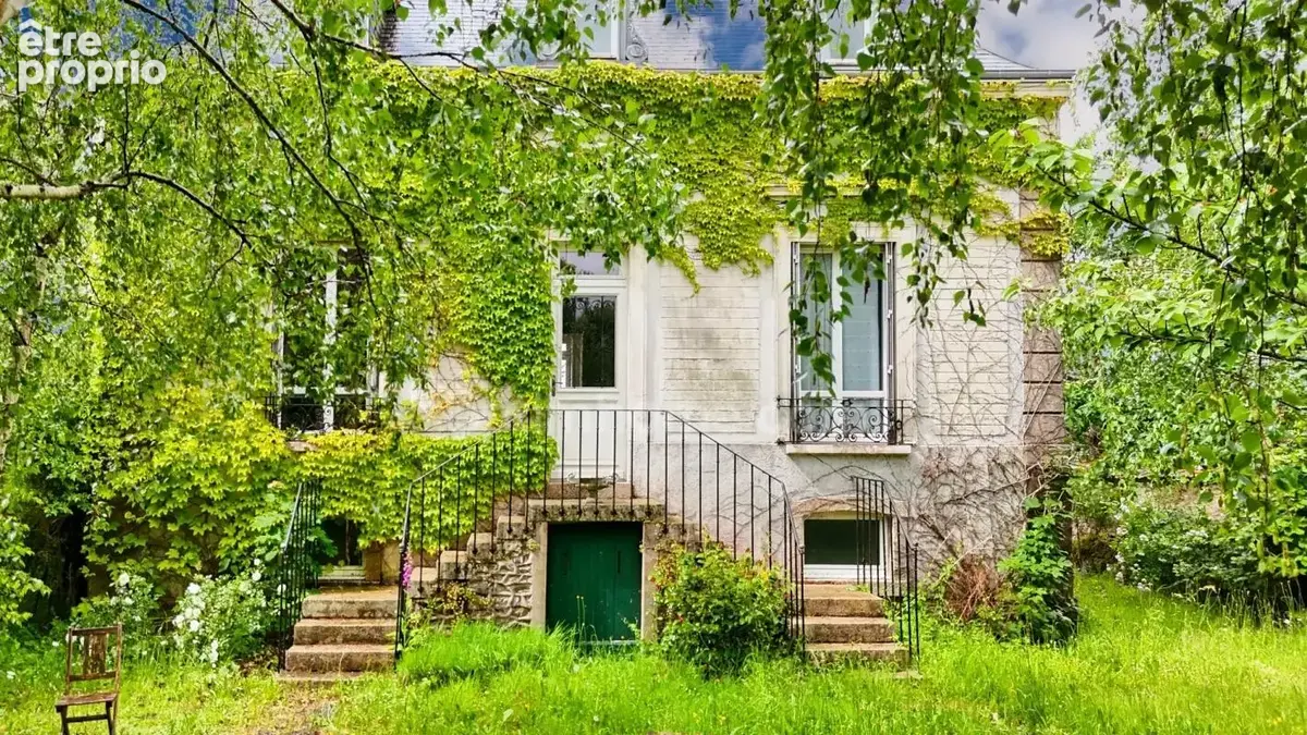 Maison de Charme et de Caractère -175 m² environ - 10 pièces - 7 chambres - Terrain 1450 m² environ - SAINT SULPICE LES FEUILLES - photo 39