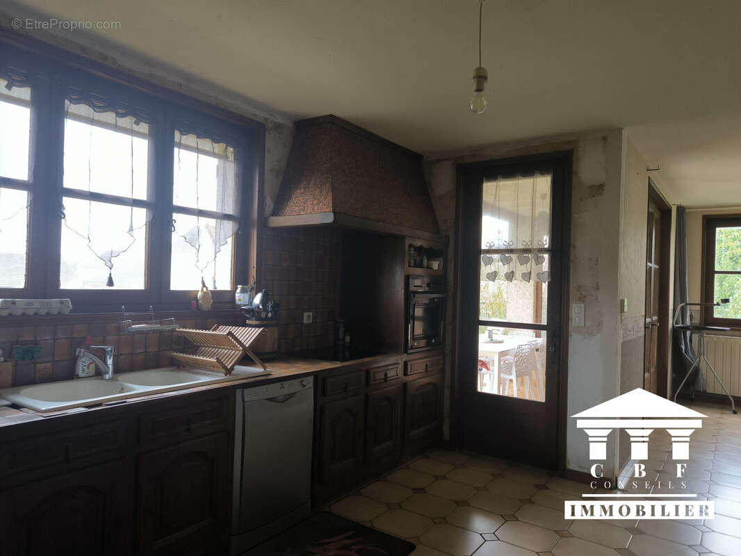 Maison à L&#039;ABERGEMENT-SAINTE-COLOMBE