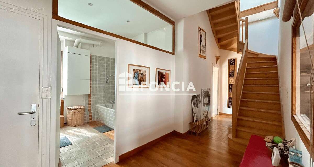 Appartement à LYON-4E