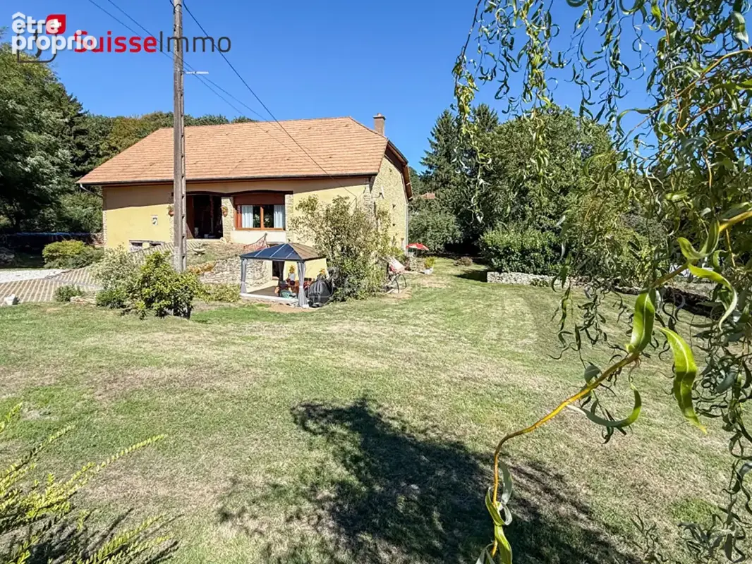 Photo Maison à Fontaine-Les-Clerval au prix de 299 000€
