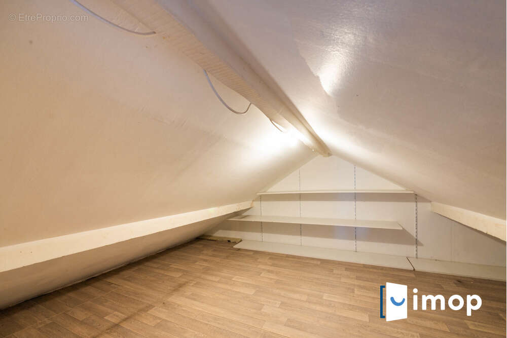 Appartement à SARTROUVILLE