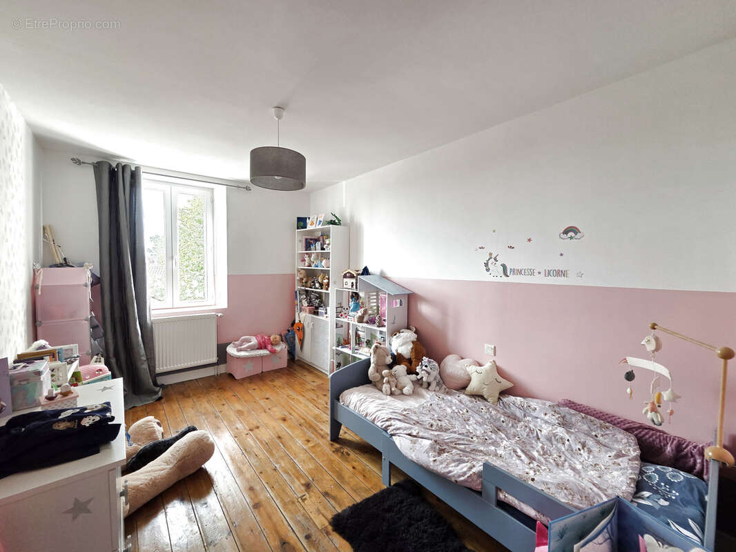 Maison à TRIAC-LAUTRAIT