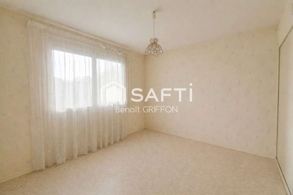 Photo 7 - Maison à LA ROMAGNE