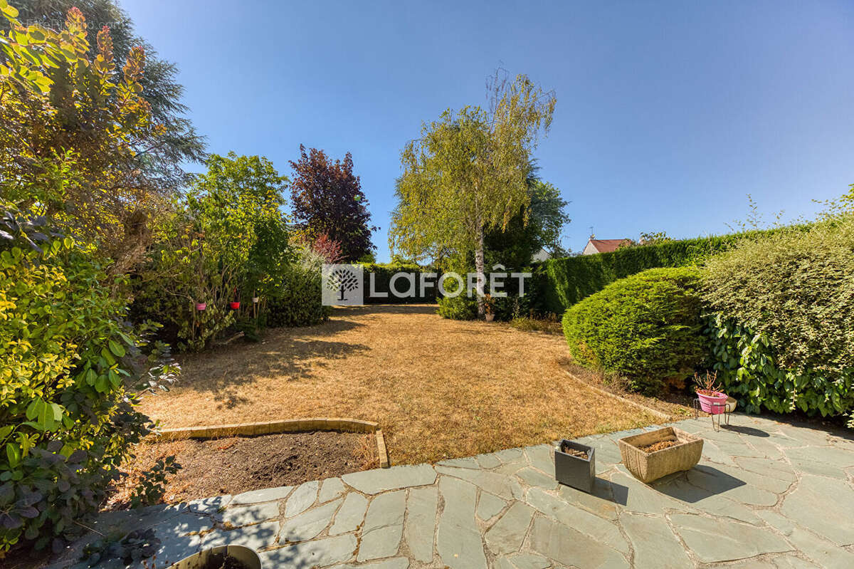 Maison Pontault Combault 5 pièce(s) 107.60m2 - photo 2