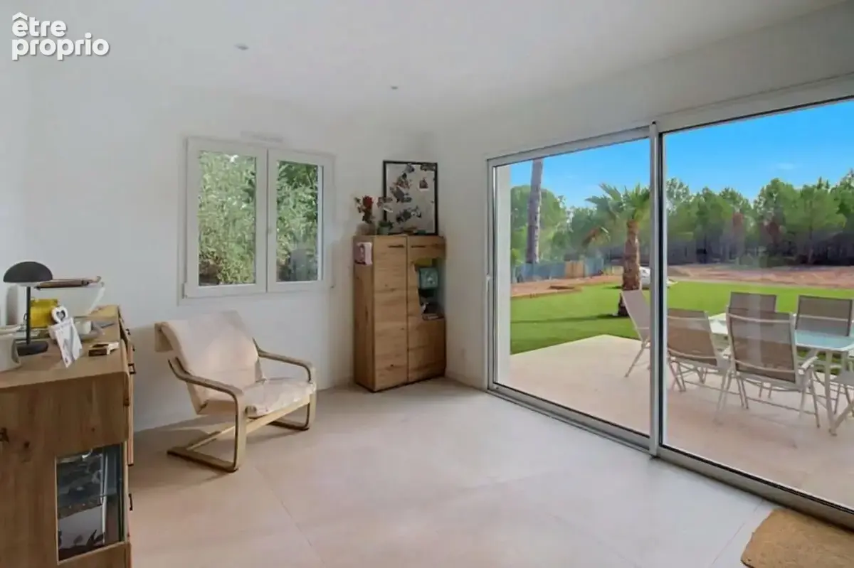 A VENDRE ! Villa neuve 5 chambres de 140 m² avec piscine et garage - VIDAUBAN - photo 23