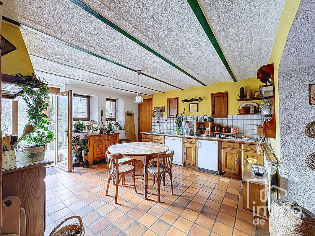 Maison à LANCRANS