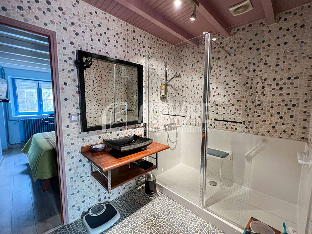 Maison 143 m² à Sainte-Hermine  - photo 11