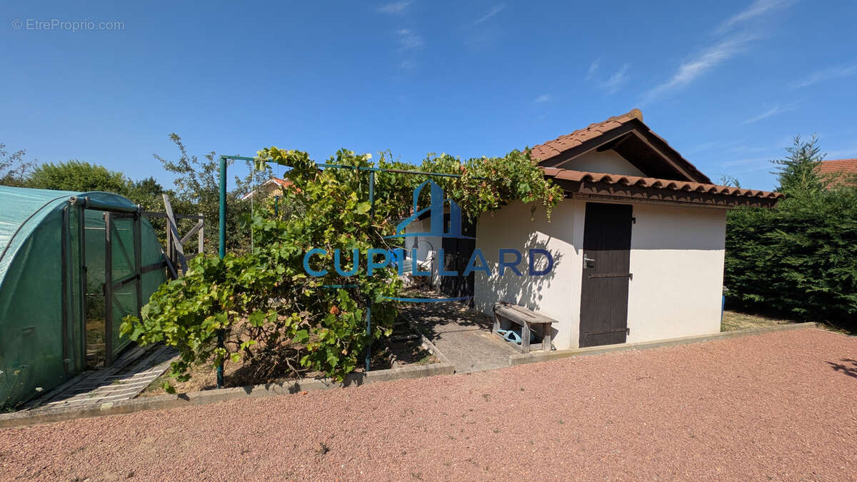Côte roannaise - villa - photo 18
