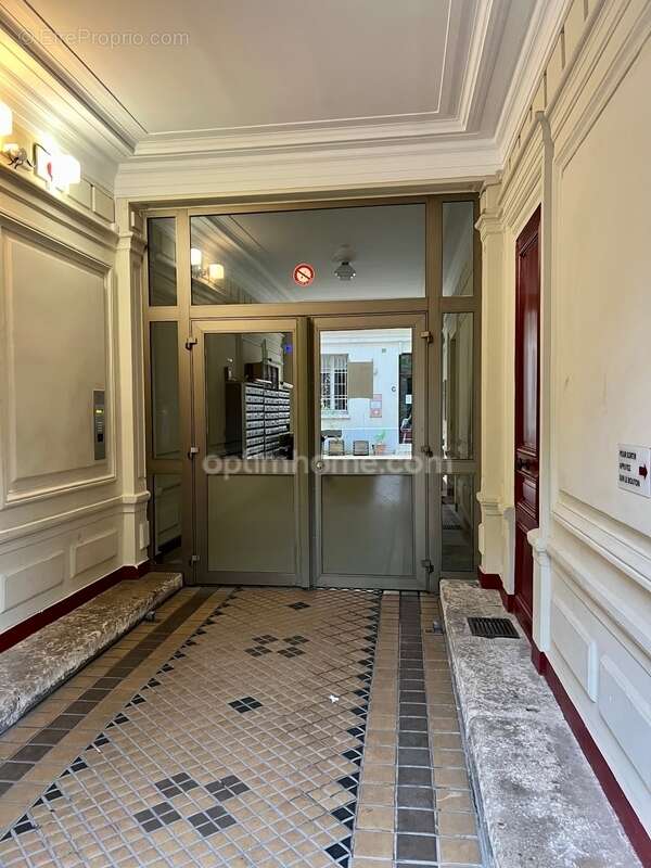 Appartement à PARIS-19E