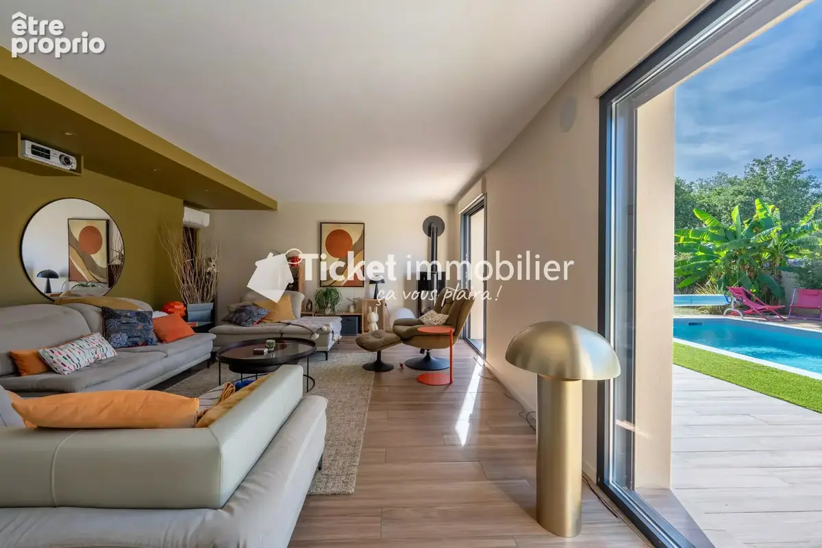 Villa 7 pièces de 304,16m2 avec piscine, carport hors couloir aérien - photo 15
