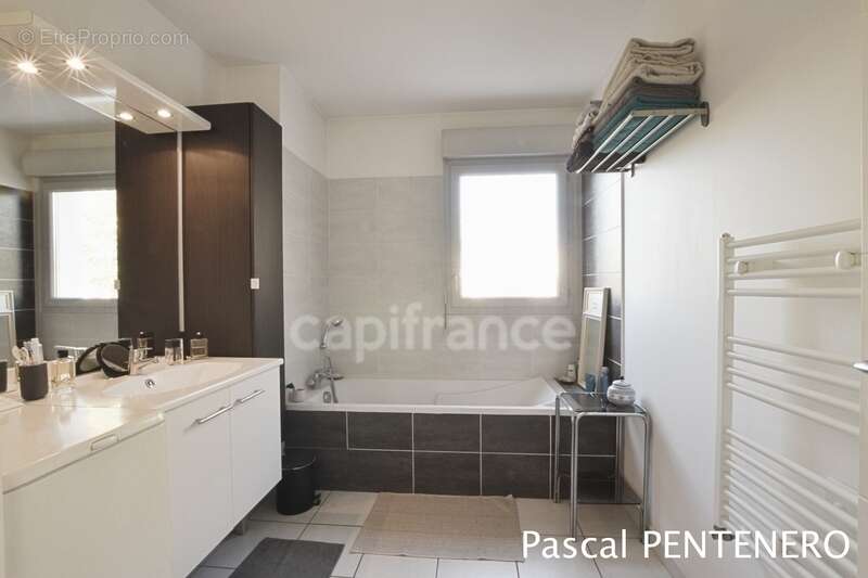 Appartement à VENISSIEUX