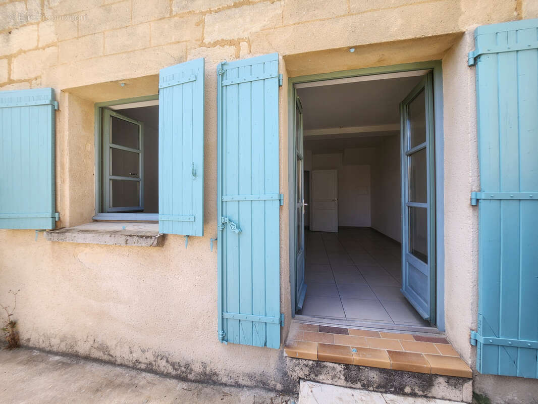 Appartement avec terrasse au 1er étage UZES centre - photo 24