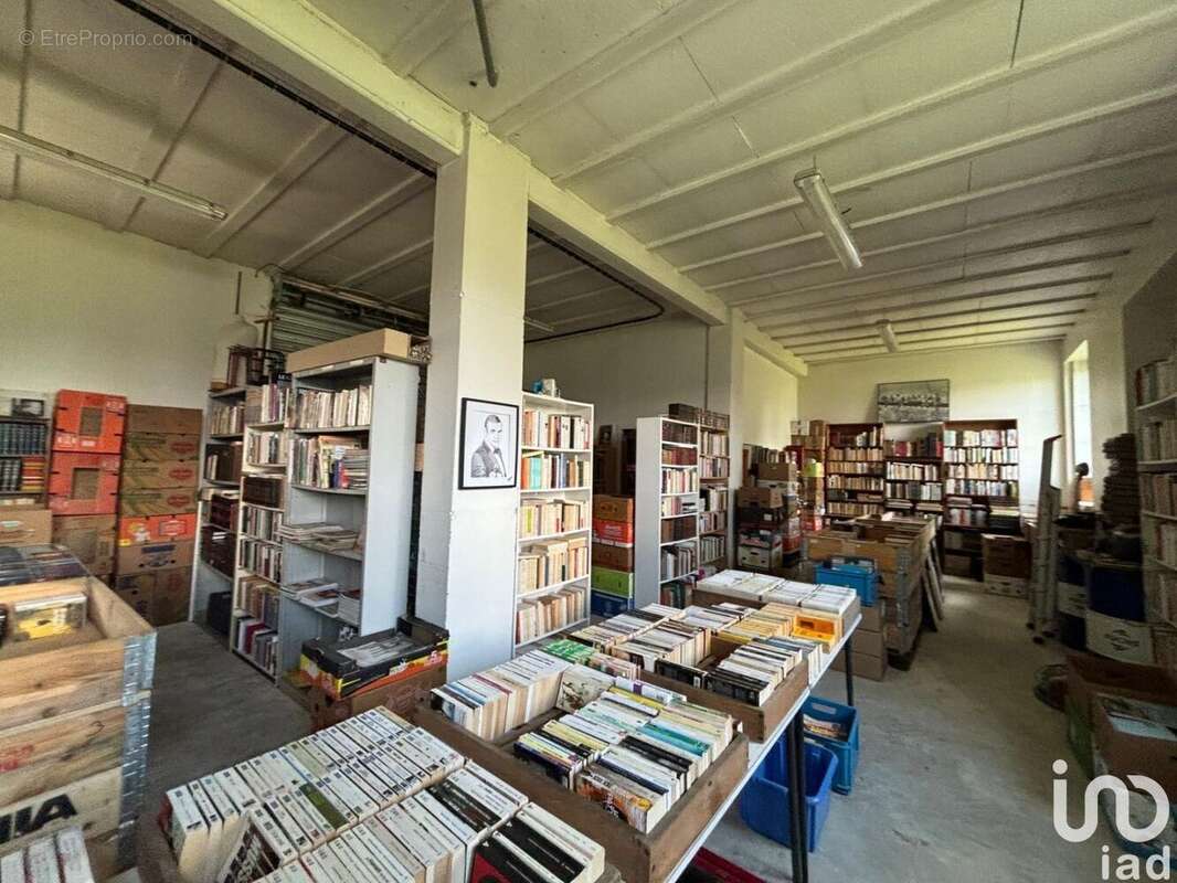 Photo 6 - Commerce à CUISERY