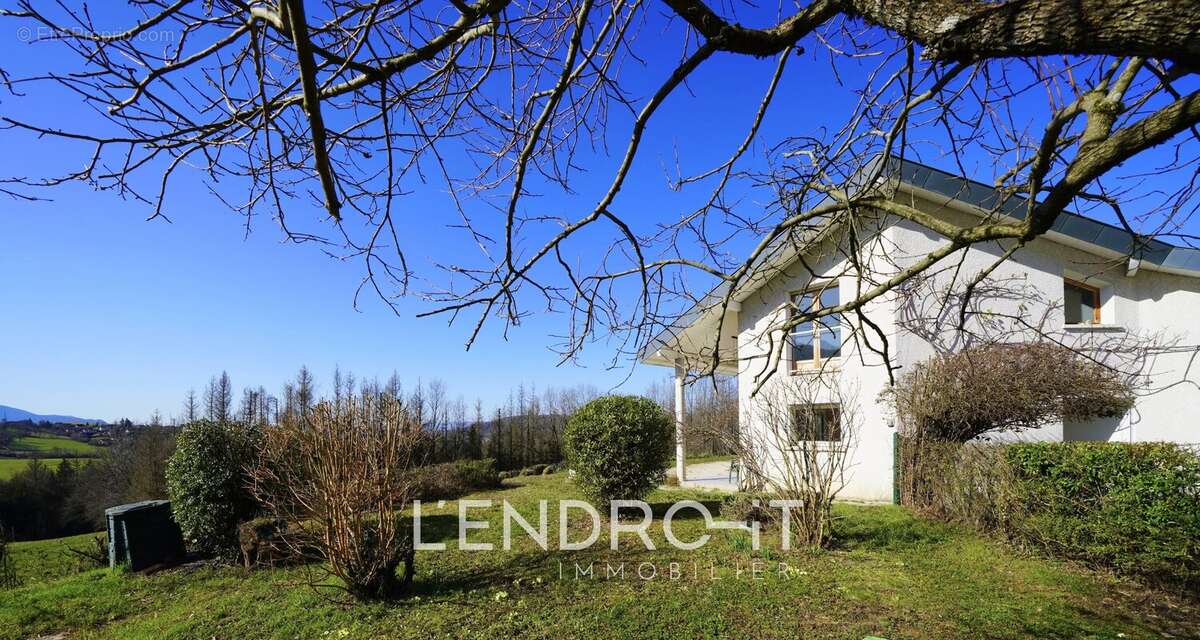 Maison à LES OLLIERES