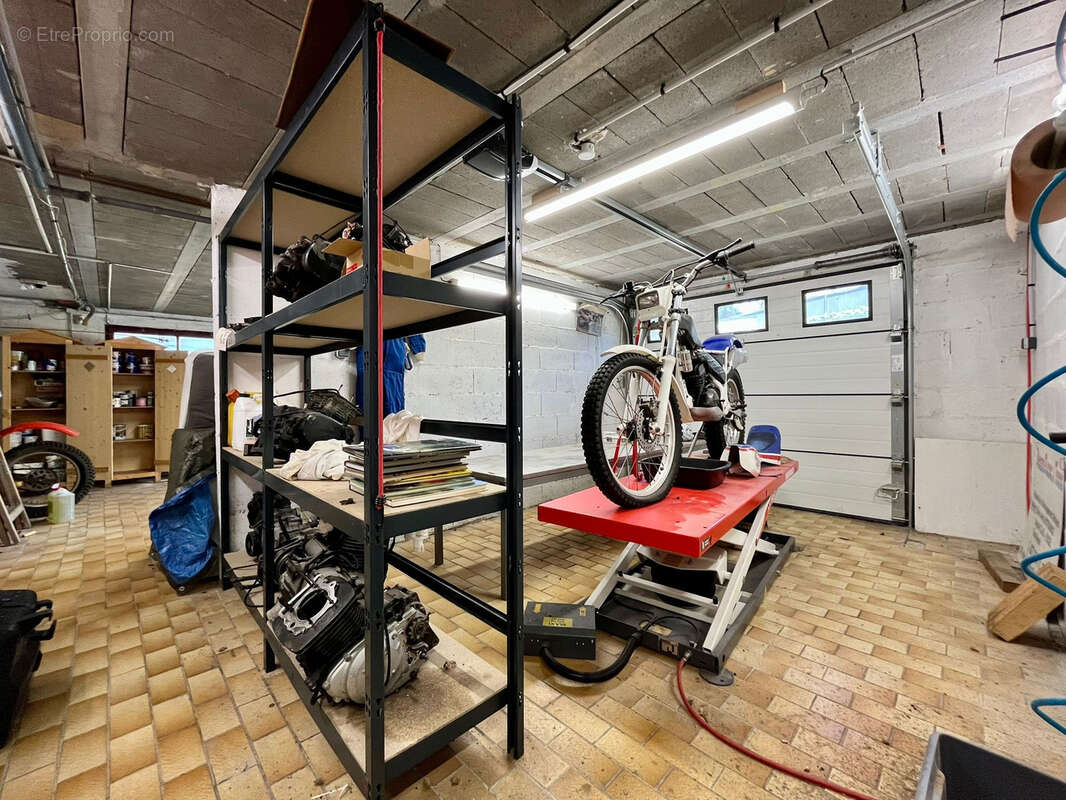 Maison à LES PONTS-DE-CE