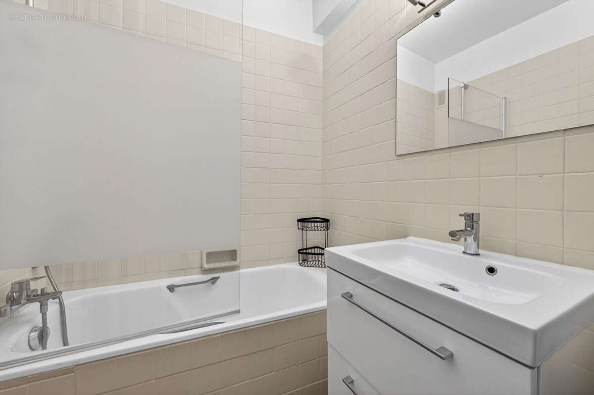 Appartement à PARIS-15E
