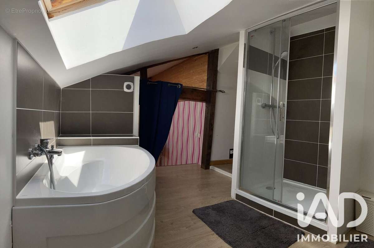 Maison 160 m² à Saint-Memmie  - photo 8
