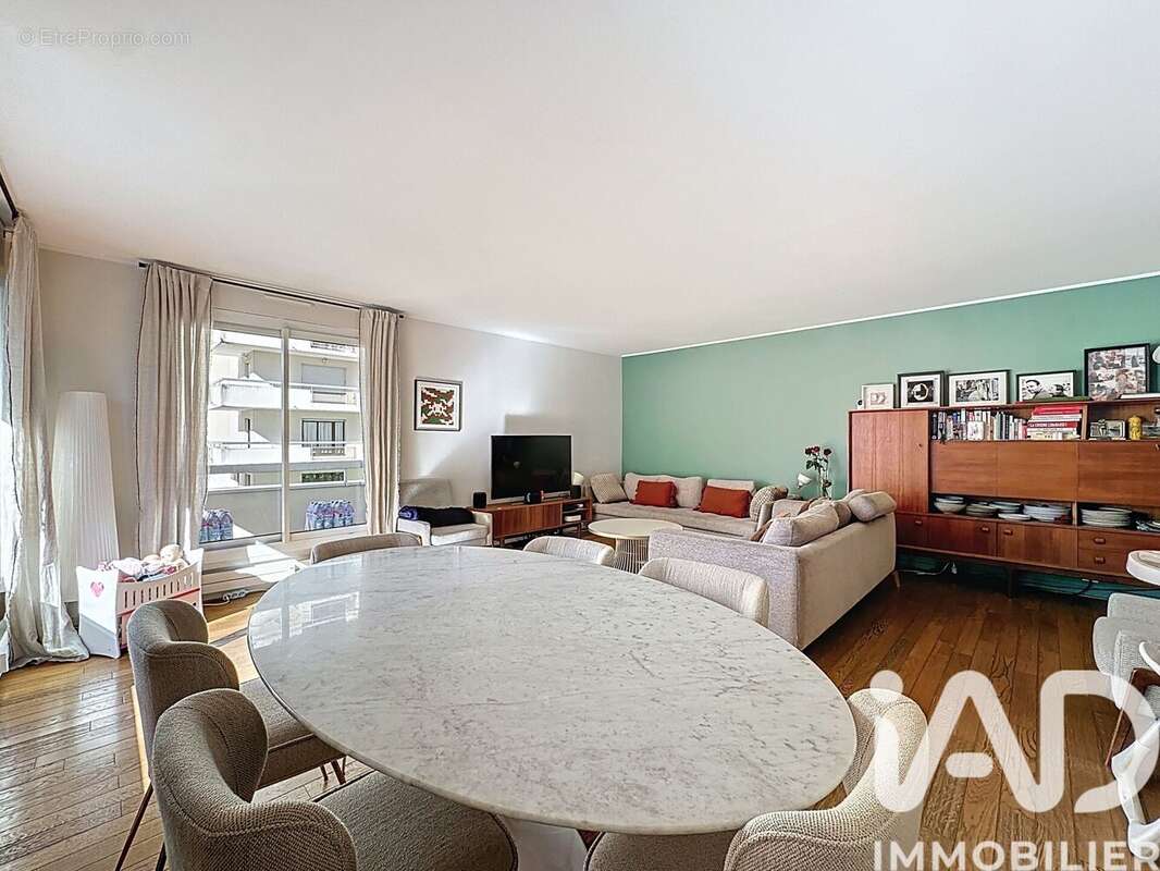 Photo 4 - Appartement à COURBEVOIE