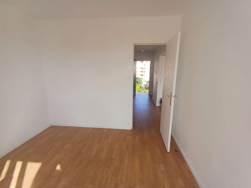 Appartement à LA VALETTE-DU-VAR