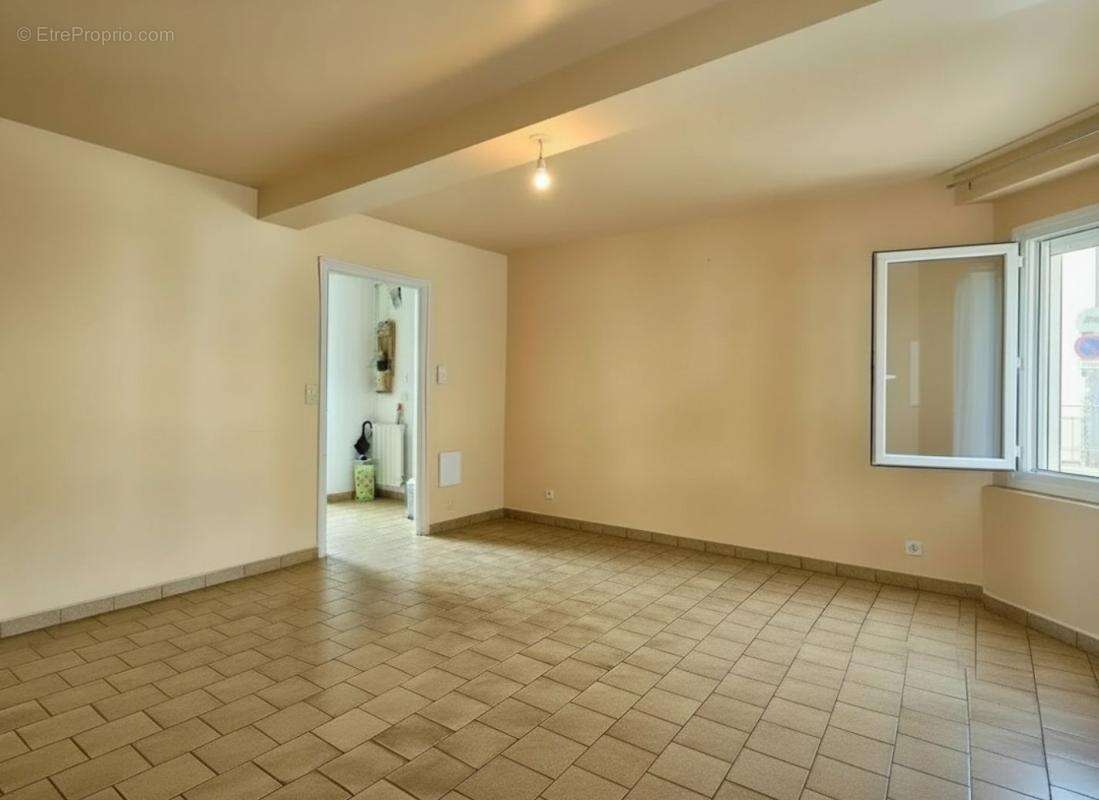 Maison à SAINTE-LIVRADE-SUR-LOT