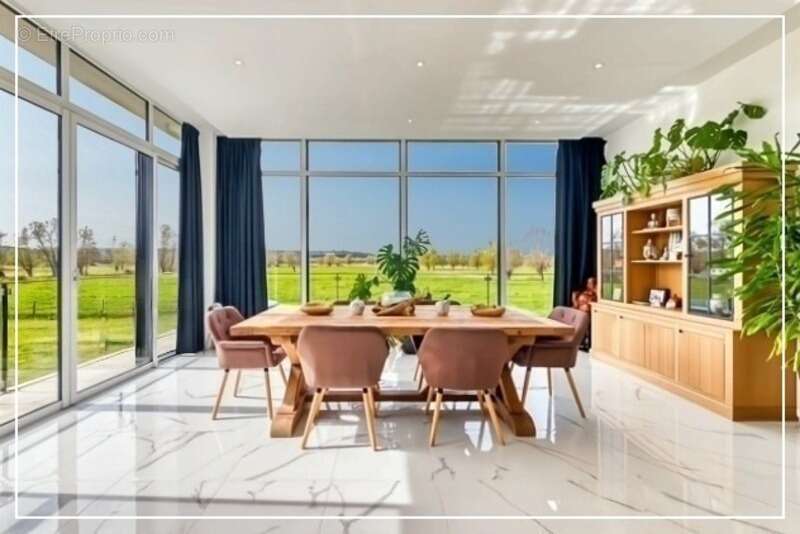 Maison à SAINT-MARTIN-DE-BOSCHERVILLE