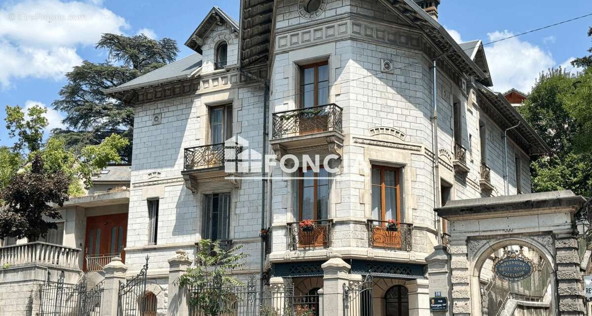 Appartement à AIX-LES-BAINS