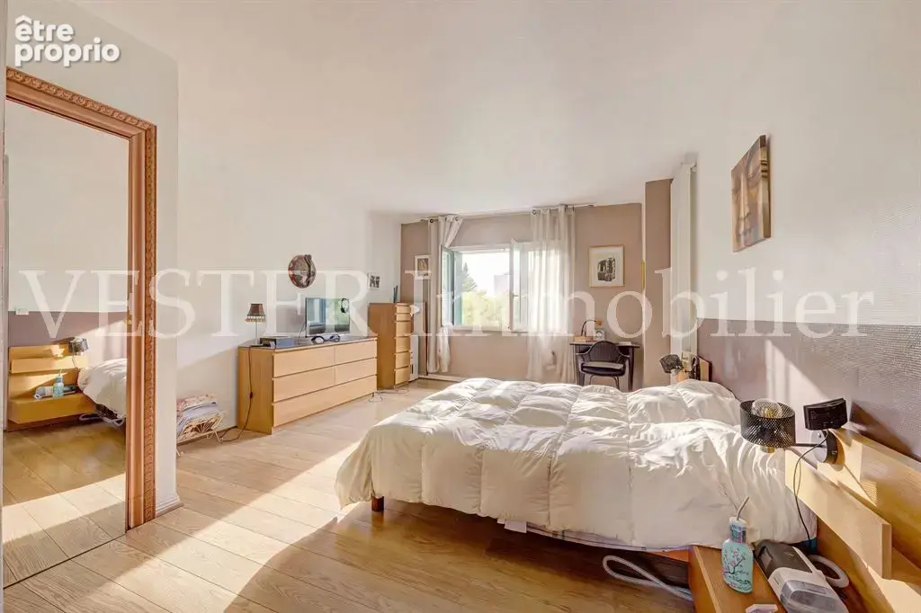 À deux pas de Paris, maison généreuse pensée pour bien vivre... - photo 13