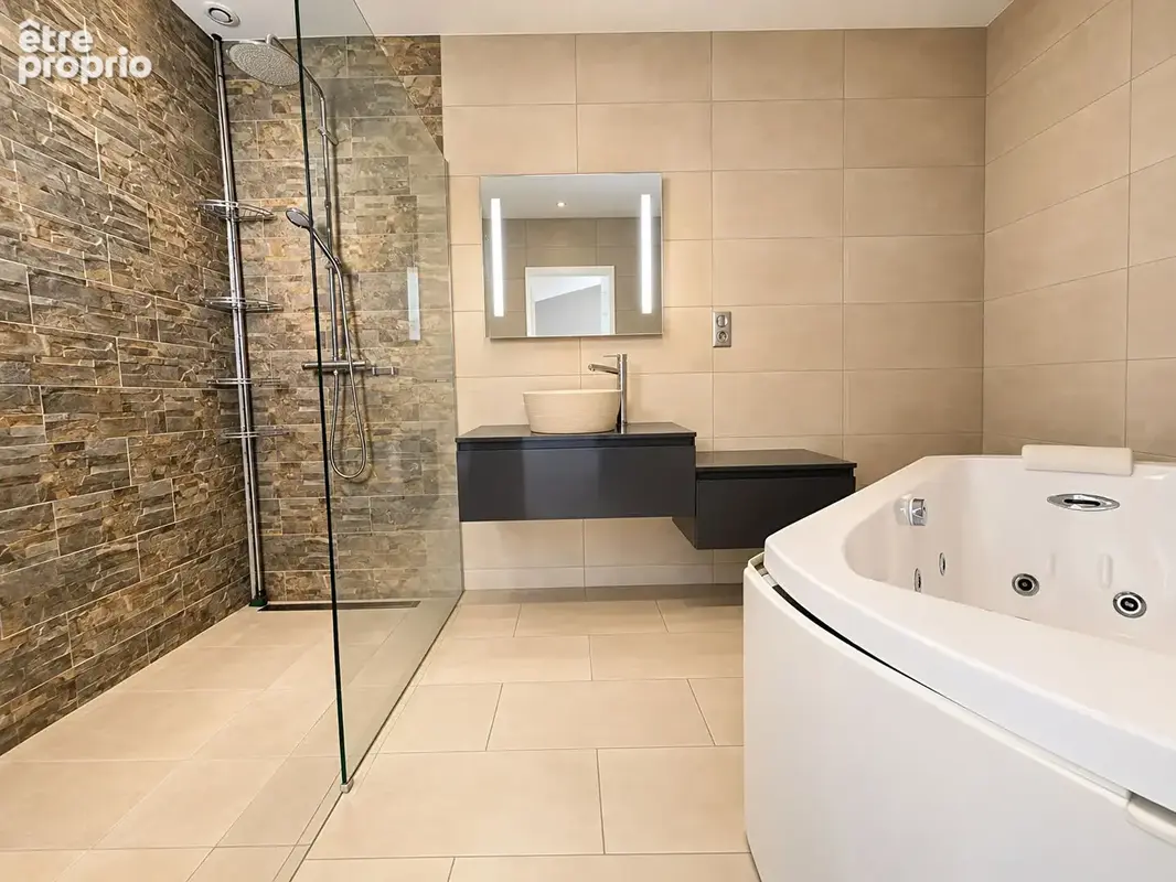 Maison 3 pièces de 88m² + 200m² de jardin + 2 parkings ! MONDONVILLE - photo 8