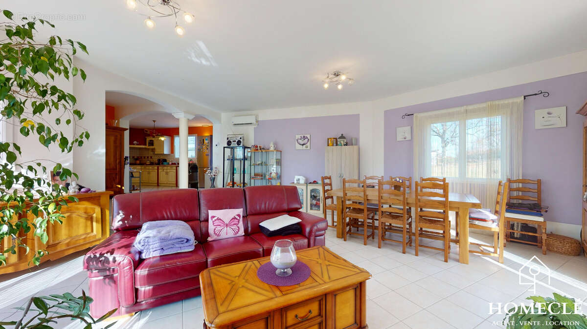 Appartement à MONTMERLE-SUR-SAONE