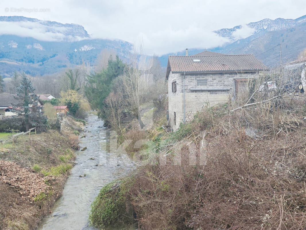 Maison à ROVON