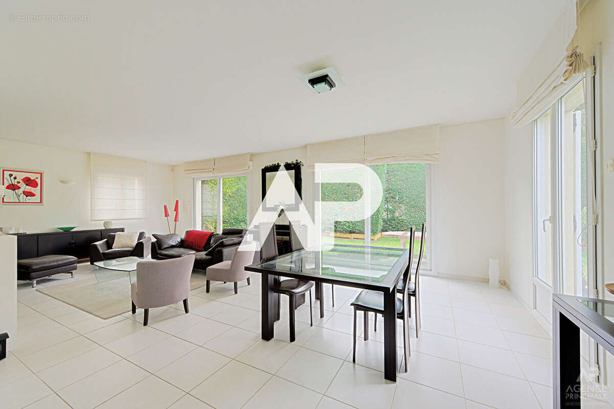 Maison à RUEIL-MALMAISON