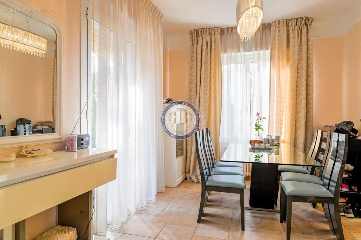 A vendre - cannes – palm beach – maison individuelle – 5 chambres – emplacement exceptionne - photo 4
