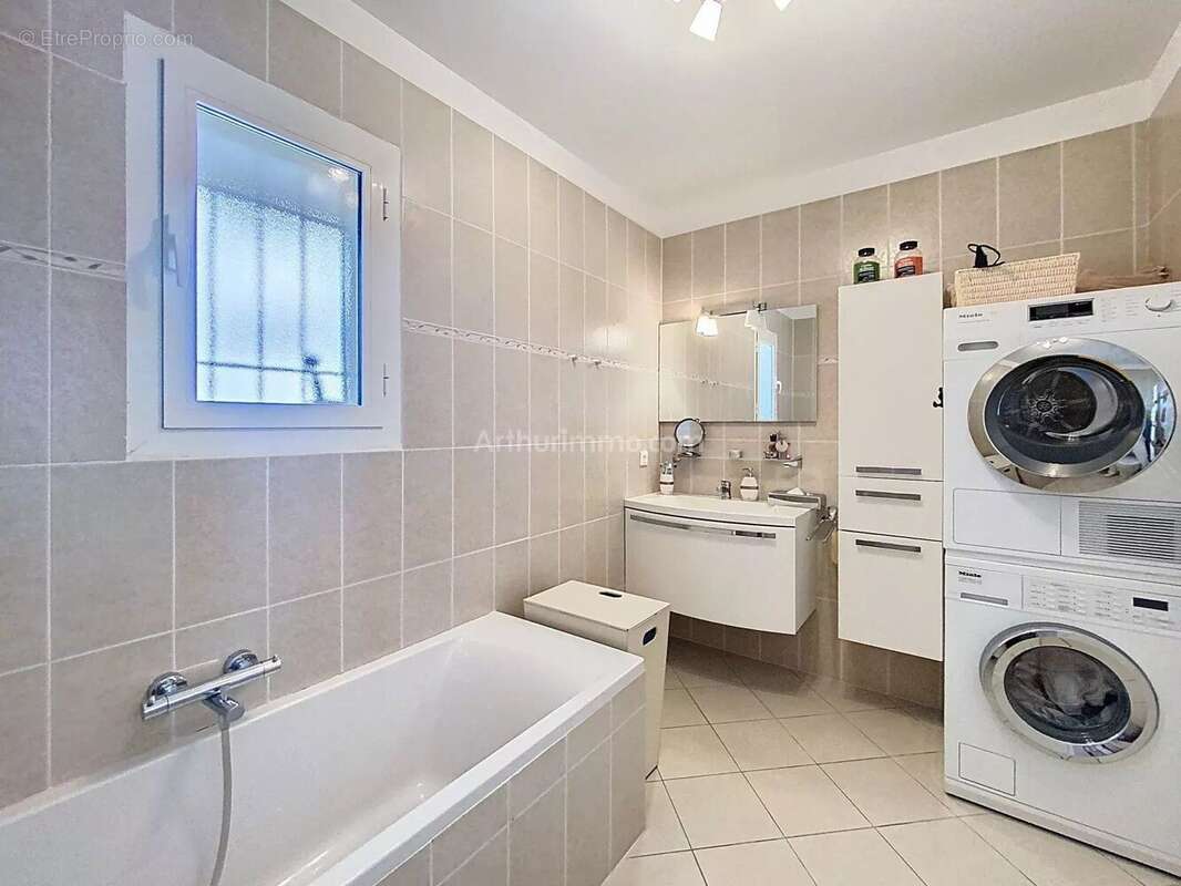 Appartement à CALVI