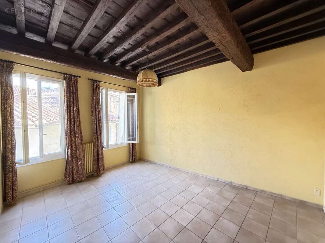 Maison 5 pièces avec jardin et terrasse - photo 8